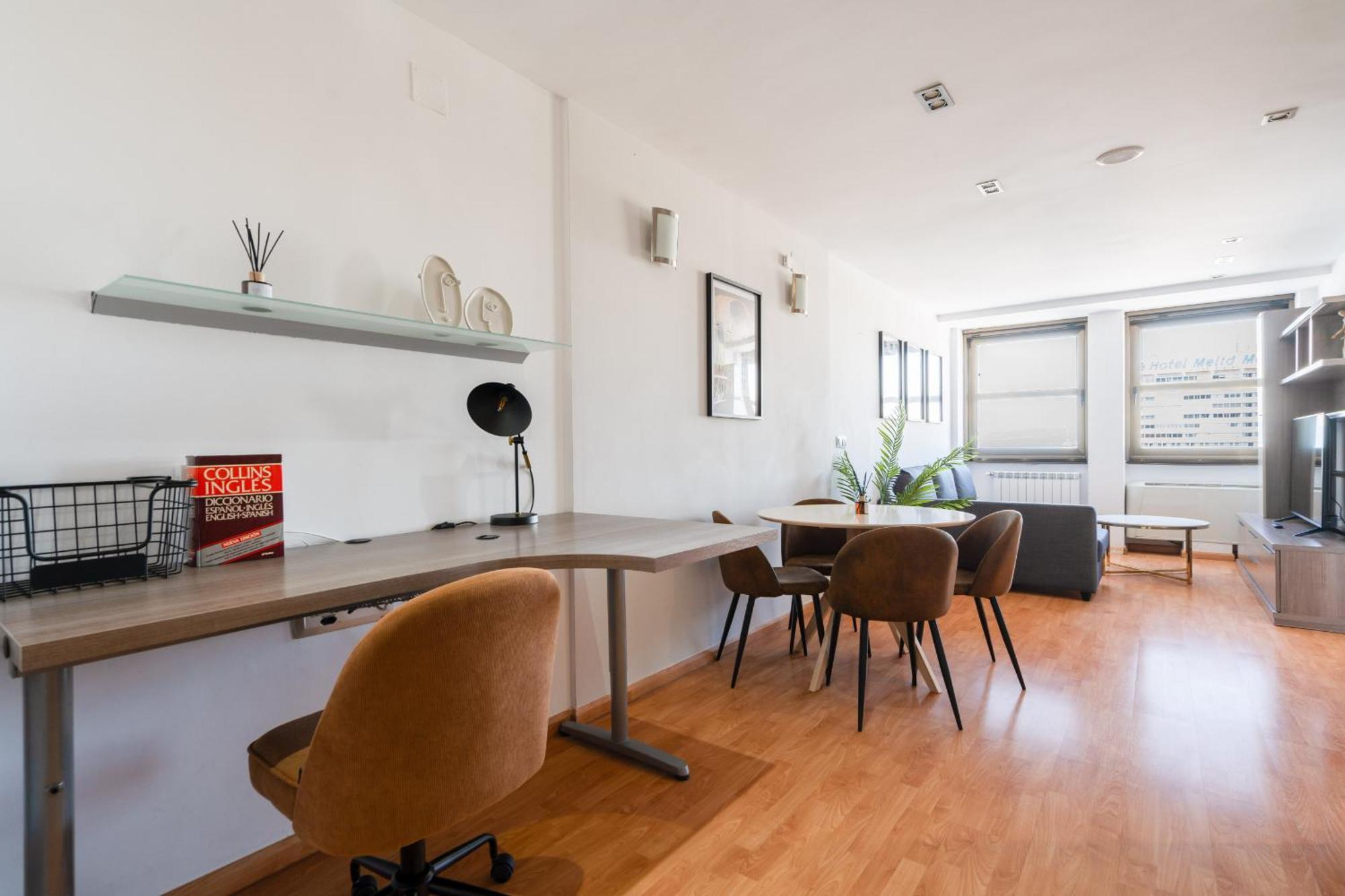 Apartamento En Plaza De Espana Alquiler Temporal Madrid Extérieur photo
