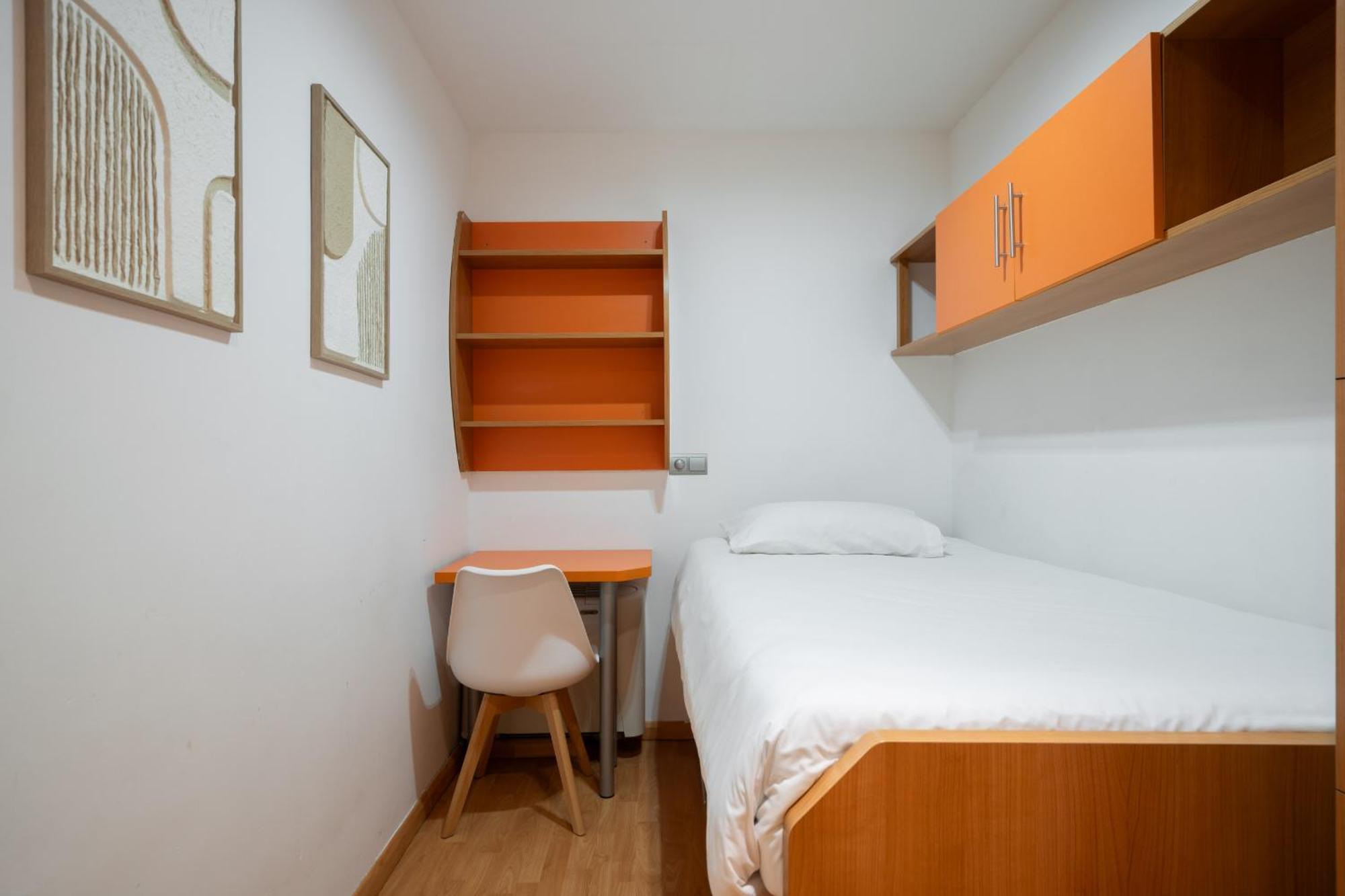 Apartamento En Plaza De Espana Alquiler Temporal Madrid Extérieur photo